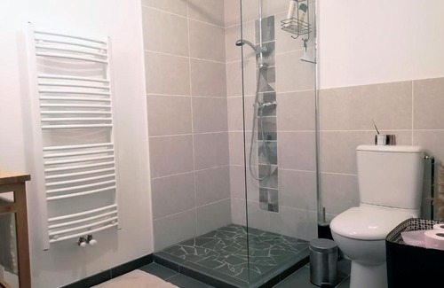 Loriol-sur-Drome House | Charmante suite indépendante en maison de village