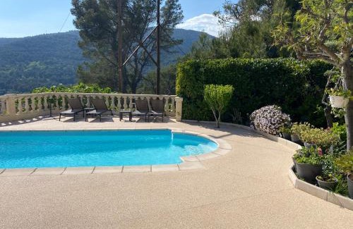 La Pointe Apartment | Charmante Villa à 15 min de Nice avec piscine