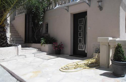 La Pointe Apartment | Charmante Villa à 15 min de Nice avec piscine