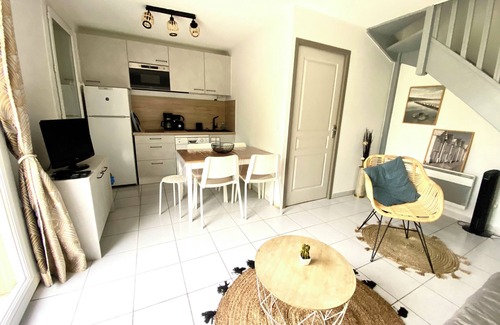 Fabregues House | Charmante Villa de Vacances Avec Piscine