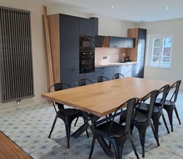Autun Apartment | Charme au milieu de l'histoire