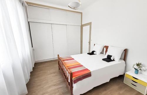 La Gare Apartment | Charme catalan et confort à Perpignan