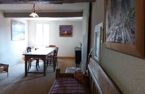 Aramon Apartment | Charme centre historique 17e siècle