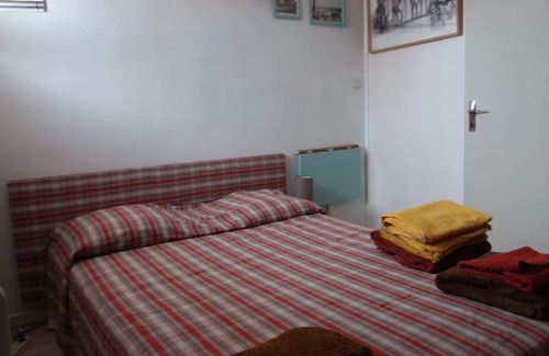 Aramon Apartment | Charme centre historique 17e siècle