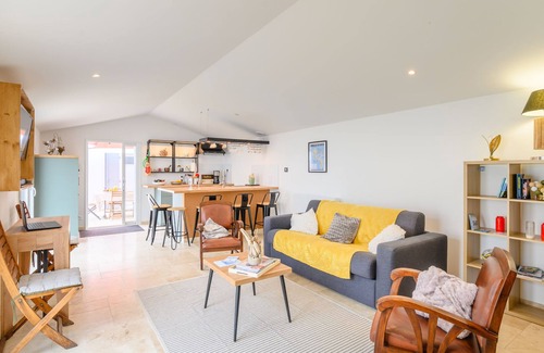 L'Epine House | Charme de Port Morin by Interhome
