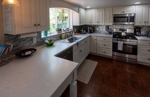 Grand Haven House | Charmer Galore Town Center/Runabout Resort Amenities