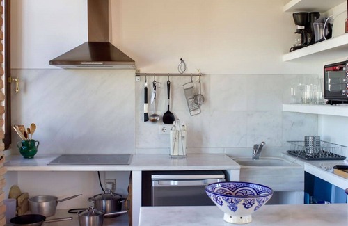 Churriana de la Vega Cottage | Charming rural house with swimming pool 3 km from the city of Granada. parking