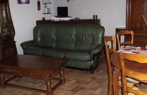 Saint-Vincent-du-Lorouer Cottage | Charming Cottage with Wood Stove, WiFi, and Forest Views