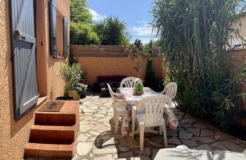 Villelongue-de-la-Salanque House | Charming mediterranean house