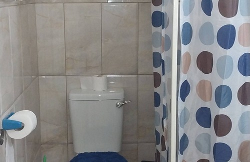 Piarco House | Charming 1-bedroom house with AC, WiFi in peaceful St. Helena Village Piarco