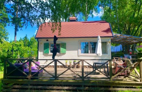 Varmdo House | Charmig stuga av rustik stil i Stockholms område