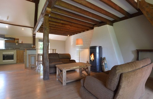 Hockai House | Charming Stay near Circuit Spa