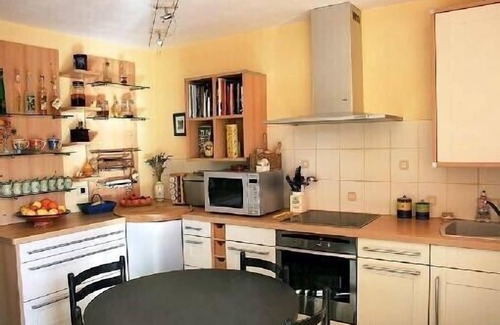 Saint-Cezaire-sur-Siagne House | Charming villa in the heart of nature: swimming pool, flower garden, peaceful setting.