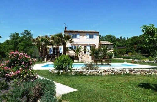 Saint-Cezaire-sur-Siagne House | Charming villa in the heart of nature: swimming pool, flower garden, peaceful setting.