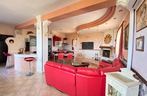Campofelice di Roccella Villa | Charming 3-bedroom villa with WiFi and AC in beautiful Campofelice di Roccella