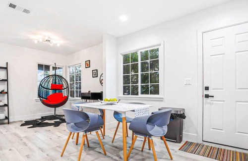 Ladera Heights House | Charming 3BR House - HD-WIN