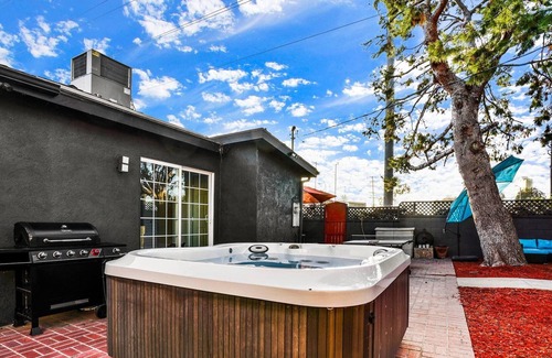 Ladera Heights House | Charming 3BR House - HD-WIN