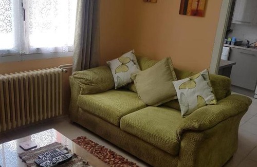 Oradour-Fanais Apartment | Charming 1-Bed Apartment in Oradour-Fanais