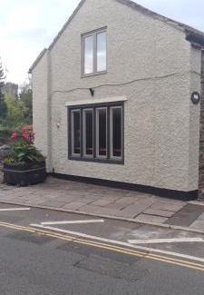 Caerleon Apartment | Charming 1-Bed loft in Caerleon