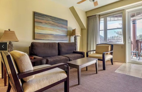 South Lake Tahoe Resort | Charming 1-bedroom, with kitchen. Resort with pool, fitness center, and full bar