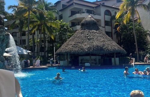 South Hotel Zone Resort | Charming 1-bedroom Timeshare, two pools and fitness room in Puerto Vallarta