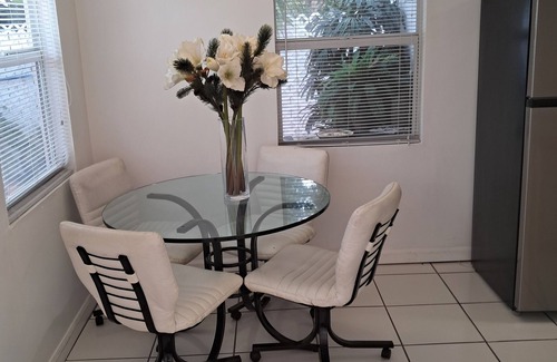 Southwest Cottage | Charming 1-bedroom cottage in marvelous West Palm Beach