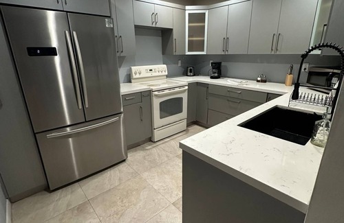 Miami Springs House | Charming 1-bedroom in a share house, share space in tranquil Miami Springs.