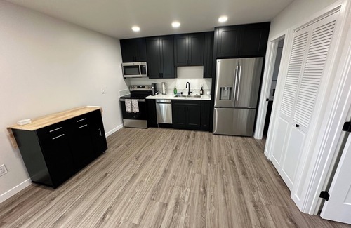 Clairemont Mesa West House | Charming 1-bedroom 1-bath in marvelous San Diego with AC