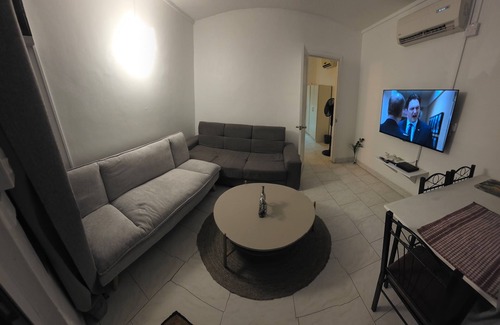 Calebasses Apartment | Charming 1-bedroom apartment with WiFi and AC in fabulous Grand Baie