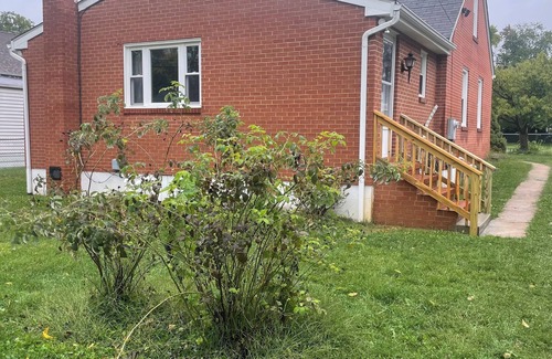 Waynesboro Apartment | Charming 1-bedroom apartment in delightful Waynesboro with WiFi, AC