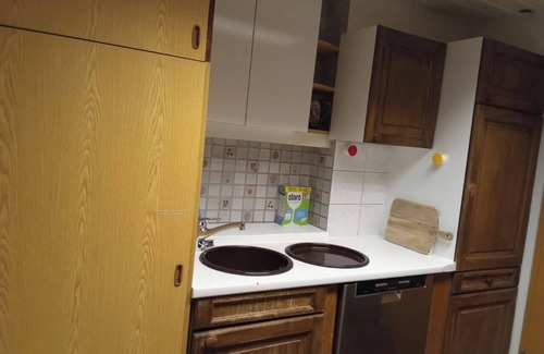 Innsbruck City Centre Apartment | Charming 1-bedroom apartment with AC, WiFi in terrific Innsbruck