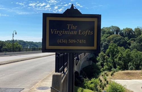 Lynchburg Apartment | Charming 1-bedroom apartment in brilliant Lynchburg with WiFi, fitness room