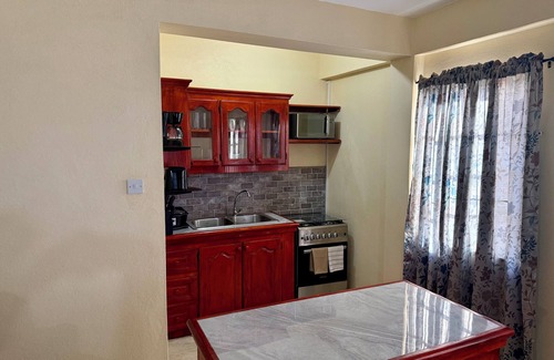 Brighton Apartment | Charming 1-bedroom apartment with WiFi and AC at Castle Berry Unit 207
