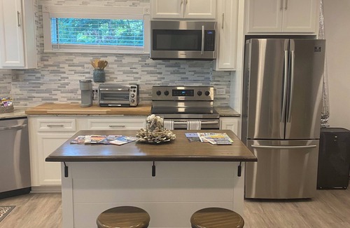 Brewster Apartment | Charming 1-bedroom apartment in beautiful Brewster with WiFi, AC