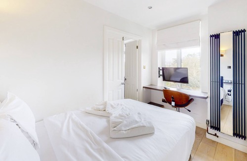 Brixton Apartment | Charming 1 Bedroom Apartment in Brixton Hill