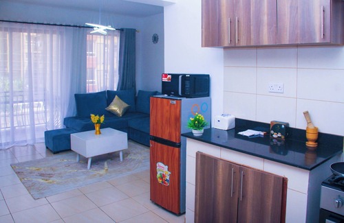 Embakasi Apartment | Charming 1-bedroom apartment in enchanting Nairobi with WiFi n11 minutes to JKIA