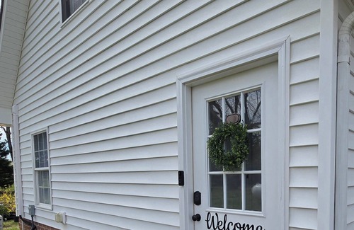Andersonville Apartment | Charming 1-bedroom apartment with AC, WiFi in serene Dillwyn countryside