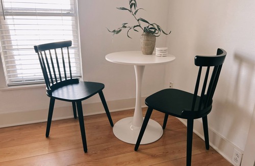 South Overton Apartment | Charming 1-bedroom apartment with AC, WiFi in superb Lubbock