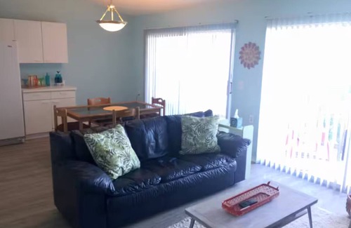 Laurel Apartment | Charming 1-bedroom apartment in amazing Nokomis