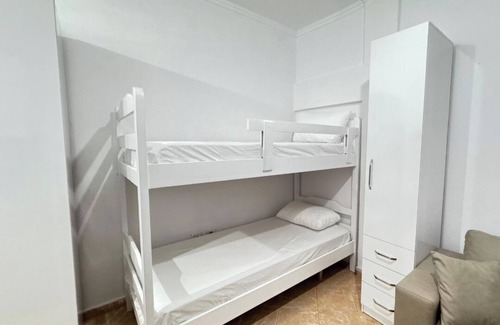 Tirana Apartment | Charming 1-bedroom apartment in wonderful Tiranë with WiFi, AC