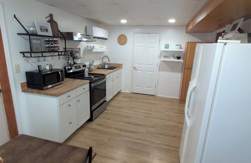 Dayton Apartment | Charming 1-bedroom apartment in peaceful Dayton with WiFi, AC.