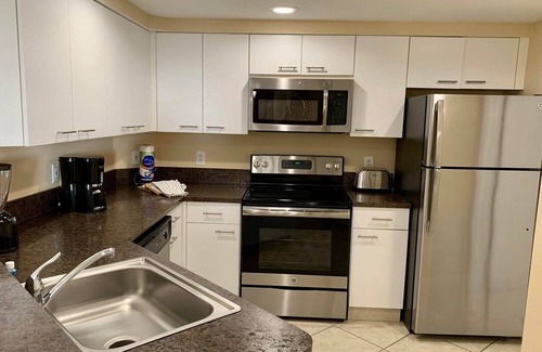 Weston Apartment | Charming 1-bedroom apartment with WiFi and fitness room in welcoming Weston