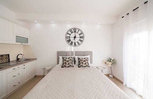 Mrcevac Apartment | Charming 1-bedroom apartment in fabulous Tivat with Balcony, WiFi