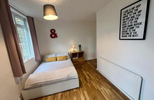 Southfields Apartment | Charming 1-bedroom apartment Southfields, London