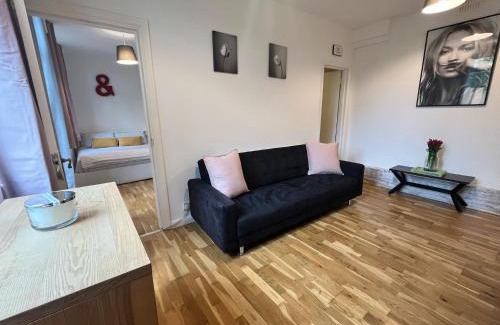 Southfields Apartment | Charming 1-bedroom apartment Southfields, London