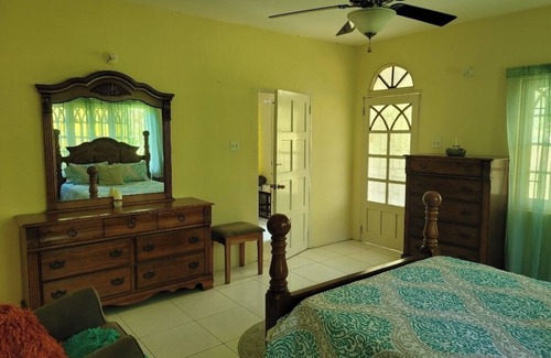 West End House | Charming 1-bedroom building in delightful Negril with AC