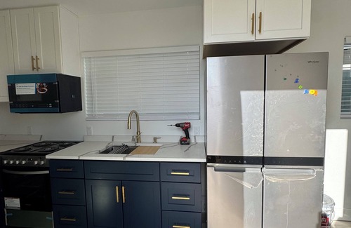 Mesa House | Charming 1-bedroom casita in peaceful Mesa with pickleball sports court.