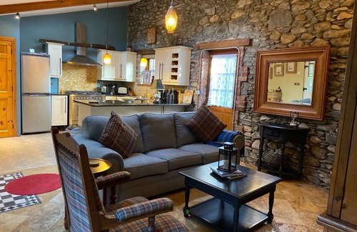 Killarney Cottage | Charming 1 Bedroom Cottage at The Priory Killarney