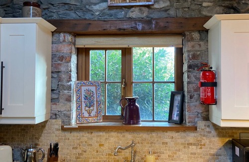 Killarney Cottage | Charming 1 Bedroom Cottage at The Priory Killarney