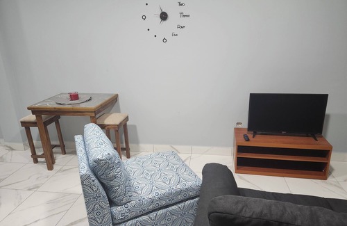 St. George's House | Charming 1-bedroom apartment with AC, WiFi in beautiful Saint George
